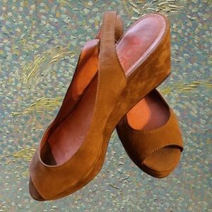 Michael Kors Camel Suede Sandals